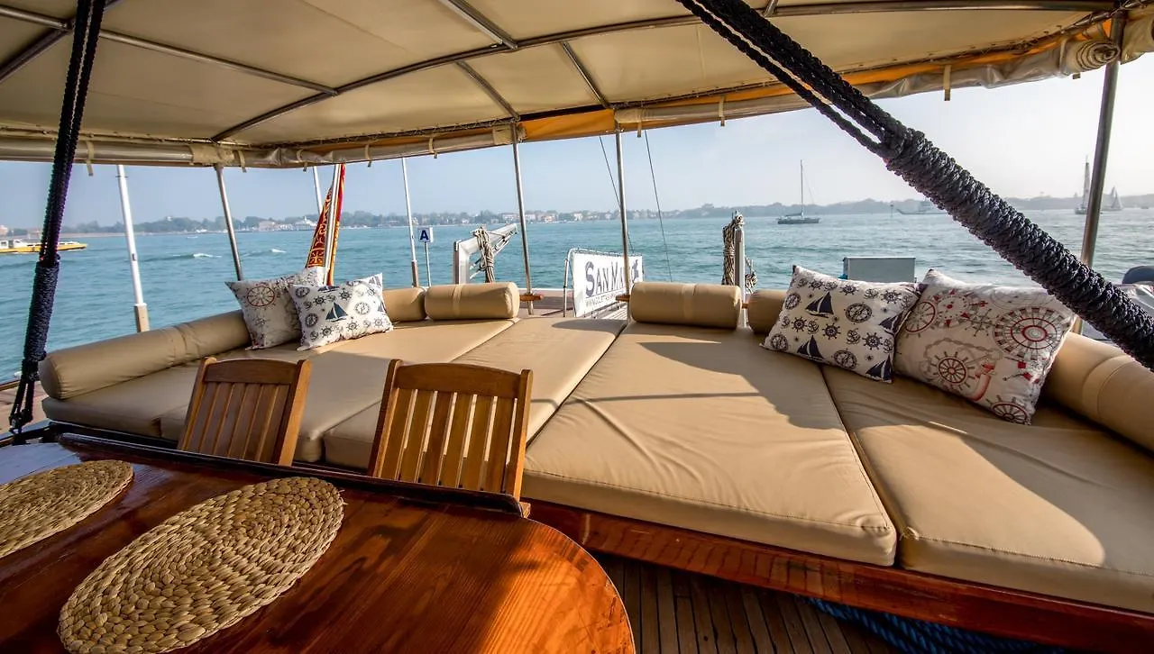 Venezia Boat San Marco Otel Tekne